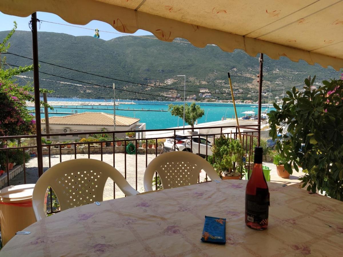 Holidays 公寓式飯店 Vasilikí